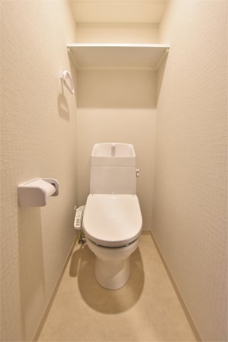 トイレ　同物件、類似間取りのイメージ写真です