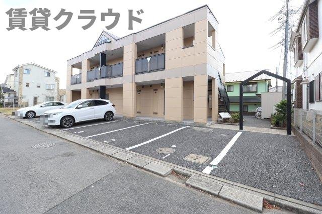駐車場　駐車スペースもあります