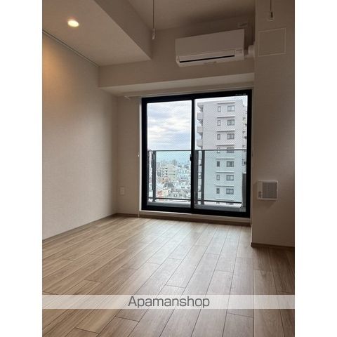 プレディアコート北千住の居間写真