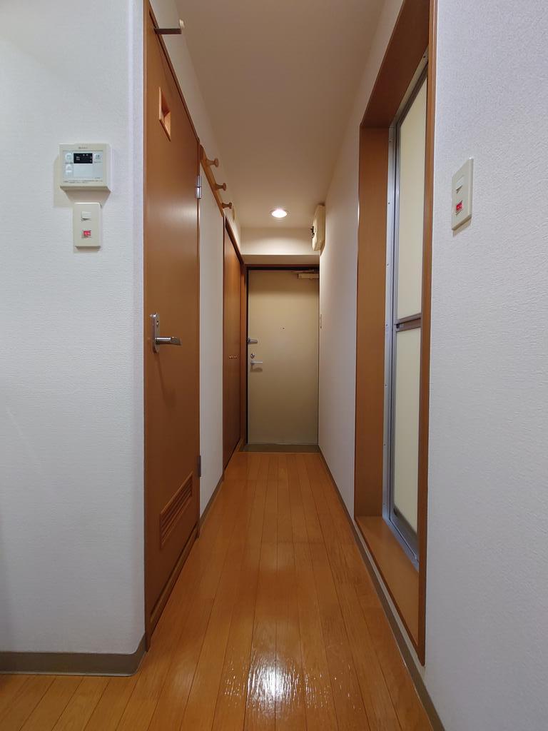 玄関　賃貸マンション　狭山市　RC造　鉄筋コンクリート　1K