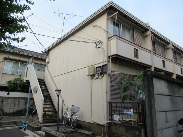 建物外観　山手線「新大久保駅」より徒歩３分の好立地♪