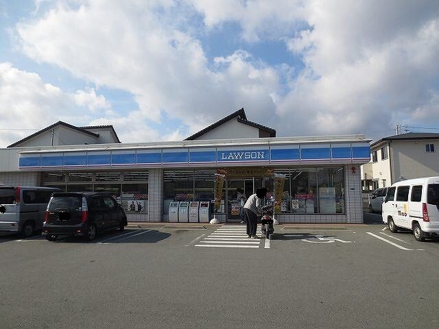 コンビニ　ローソン津高茶屋七丁目店（コンビニ）まで447m
