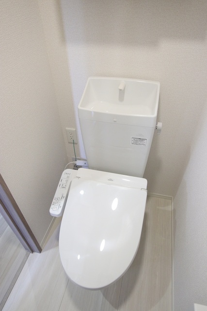 トイレ　温水洗浄便座はもちろん設備です！