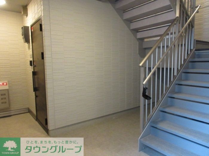 エントランス　★見学希望等はタウンハウジング湘南台店までお気軽に♪★