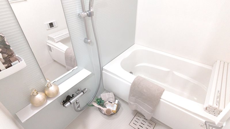 バス・シャワールーム　浴室(モデルルームのため実際のお部屋に小物は付きません。)