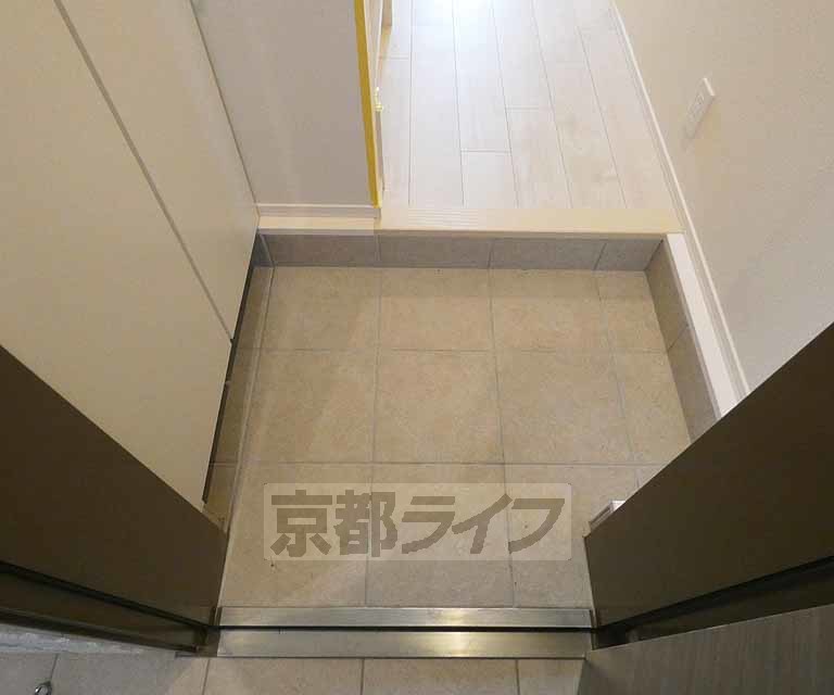 玄関　玄関です。