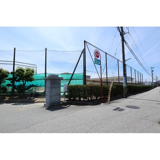 中学校　新庄中学校（中学校）まで3700m