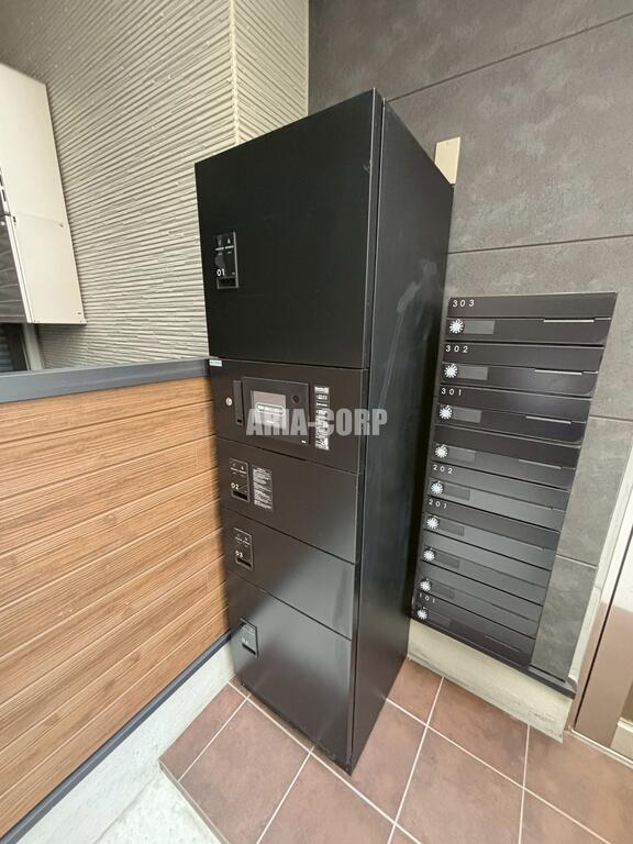 エントランス　宅配BOX付◎IOT対応オートロック♪