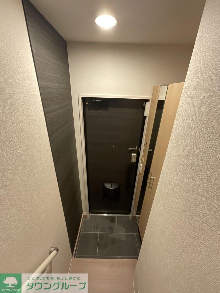 玄関　キッチン
