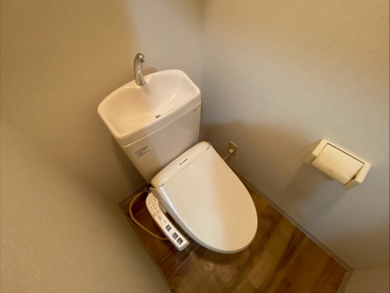 トイレ　トイレです。ウォシュレット付を探している方、おすすめです！
