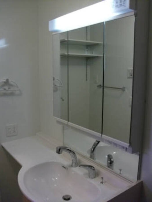 洗面設備　図面と現状に相違がある場合には現状を優先