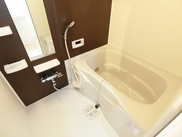 バス・シャワールーム　お風呂で日々の疲れを落としましょう