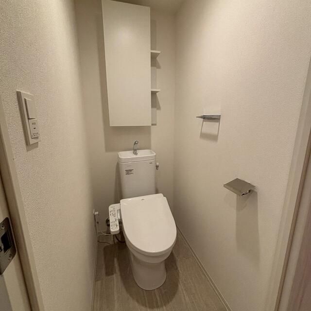 トイレ　落ち着いたトイレです