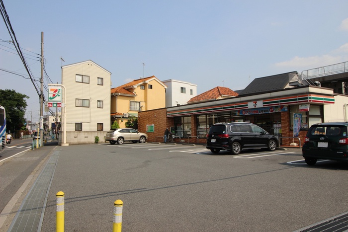 ドラックストア　セブンイレブン 西東京北町3丁目店（ドラッグストア）まで302m