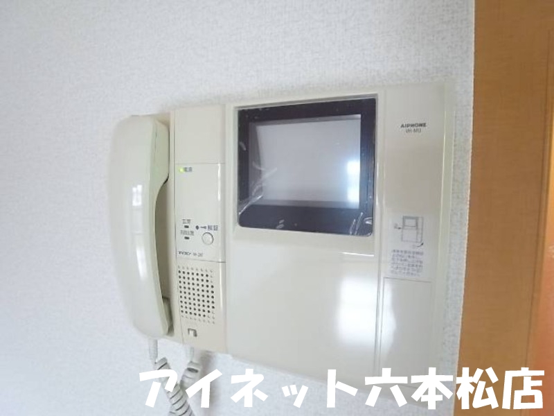 セキュリティ　モニター付きで安心ですね。