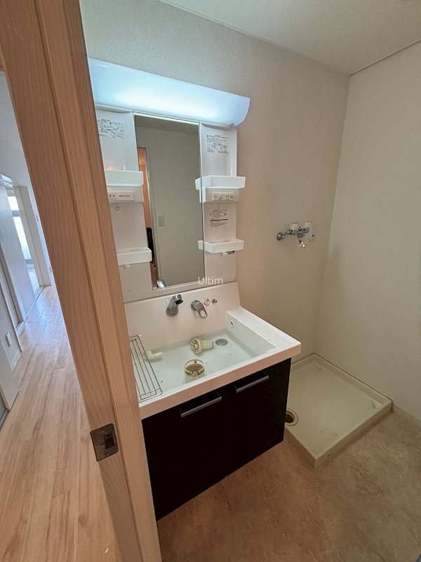 洗面設備　別部屋のお写真です。ご参考までに！