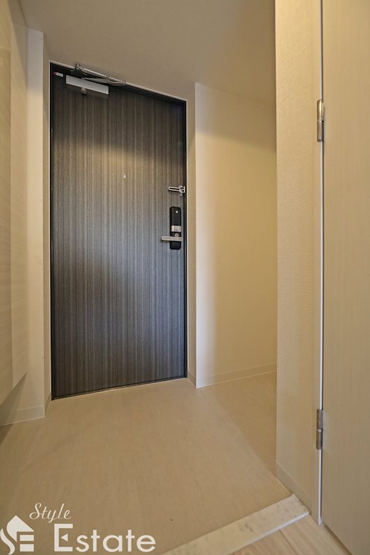 玄関　玄関　シューズボックス