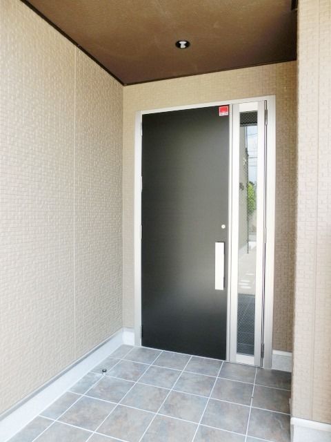 エントランス　物件入り口はこちら