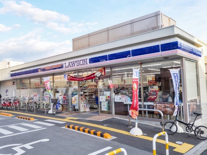コンビニ　ローソン奈良三条添川店（コンビニ）まで121m