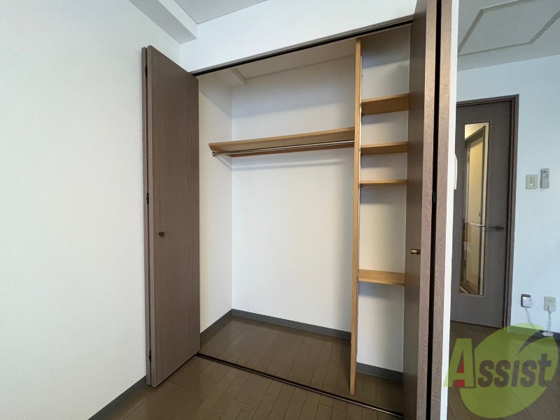 収納　寝室の収納です。部屋がすっきり片付きます。
