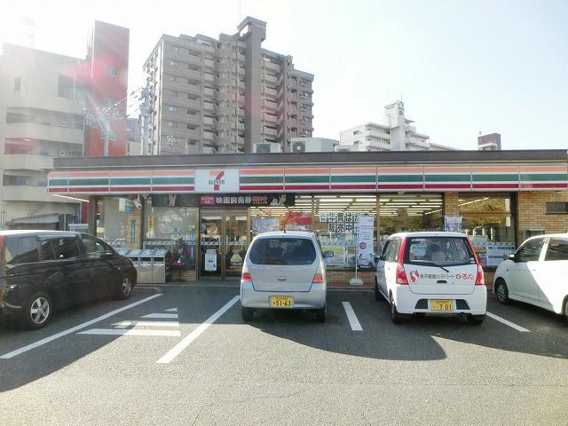 コンビニ　セブンイレブン小倉三萩野2丁目店（コンビニ）まで260m