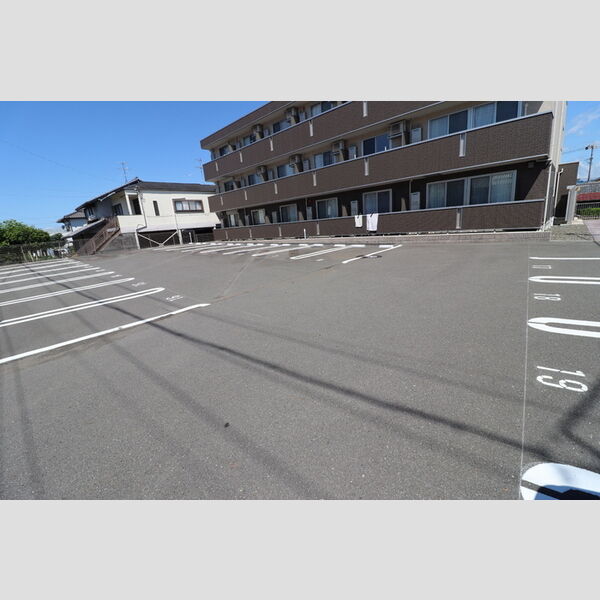 駐車場　カースペースがあります