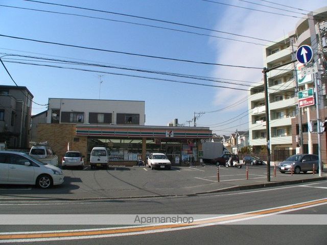 コンビニ　セブンイレブン（コンビニ）まで435m