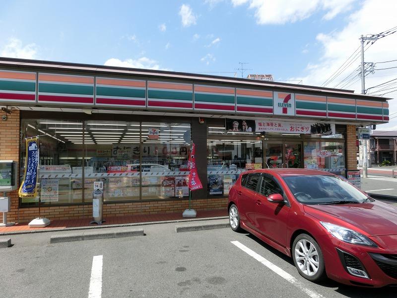 コンビニ　セブンイレブン（コンビニ）まで274m