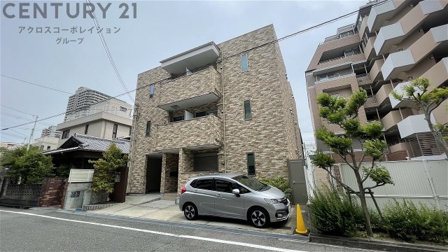 建物外観　安心のオートロック付き♪