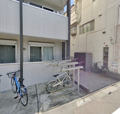 エントランス　「b’CASA東綾瀬」