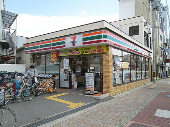 コンビニ　セブンイレブン 大阪清水駅前店（コンビニ）まで315m