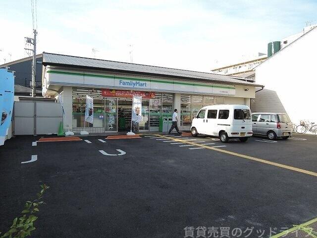コンビニ　ファミリーマート中立売智恵光院店（コンビニ）まで450m