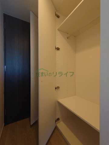 収納　クレイシア新宿中落合