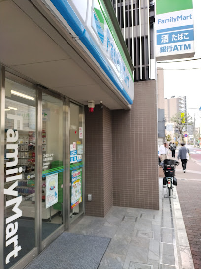 コンビニ　ファミリーマート 丸善日暮里店（コンビニ）まで163m