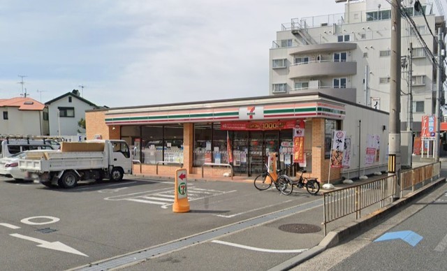 コンビニ　セブンイレブン　吹田岸部中4丁目店（コンビニ）まで298m