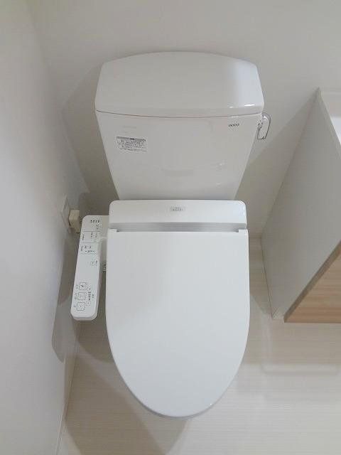 トイレ　トイレ