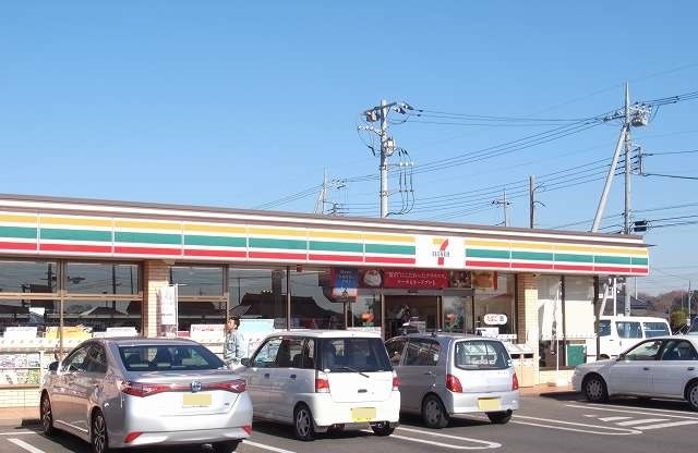 コンビニ　セブンイレブン祖母井店（コンビニ）まで374m