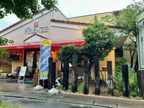 飲食店　洋菓子フィレンツェかの里店（飲食店）まで947m