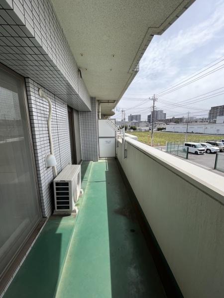 バルコニー　広いベランダです。