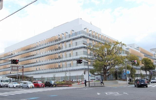 役所　伊丹市役所（役所）まで1449m