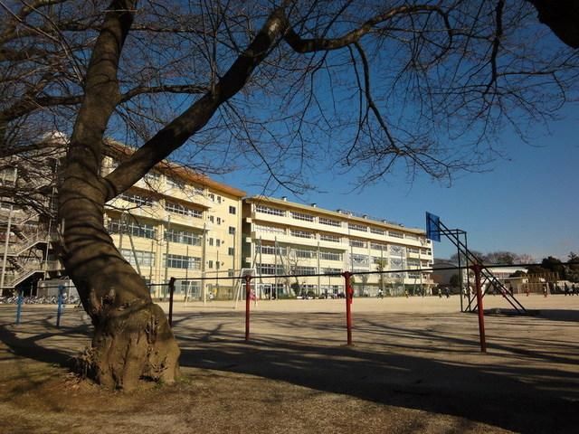 小学校　梨香台小学校（小学校）まで700m