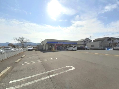 コンビニ　ローソン 高知鴨部店（コンビニ）まで269m