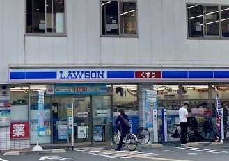 コンビニ　ローソン 天王寺町北二丁目店（コンビニ）まで299m
