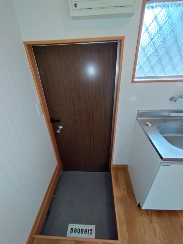 玄関　※他部屋参考写真