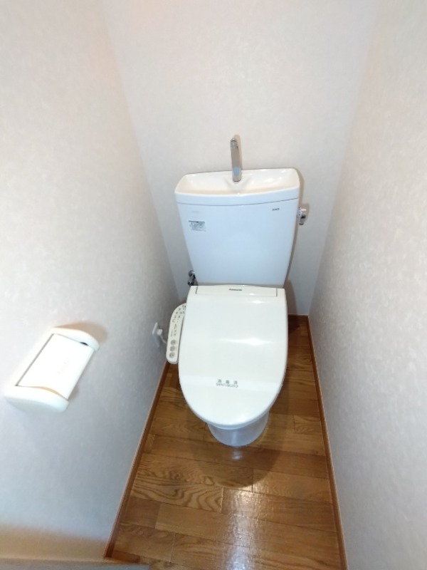 トイレ　※他部屋参考写真