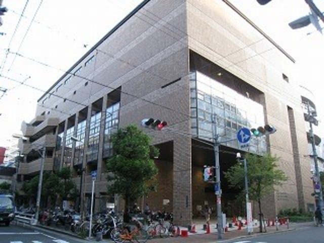 図書館　大阪市立島之内図書館（図書館）まで880m