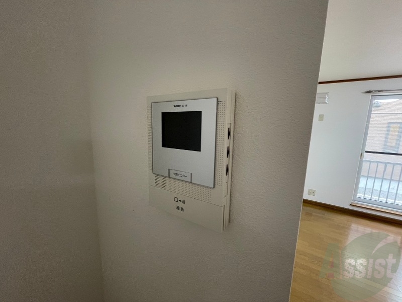 その他設備　ＴＶモニター付インターホンです。来客者の顔が見えるので安心！