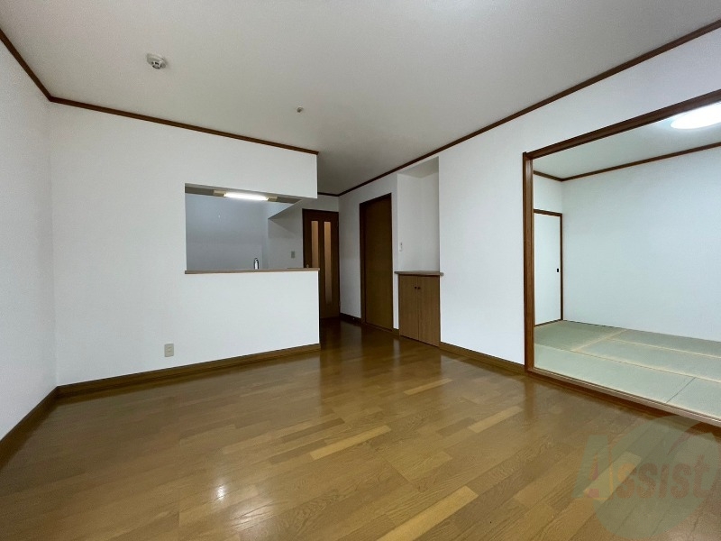 居室・リビング　広くてキレイなお部屋が広がっていて、充実した生活が送れそう。