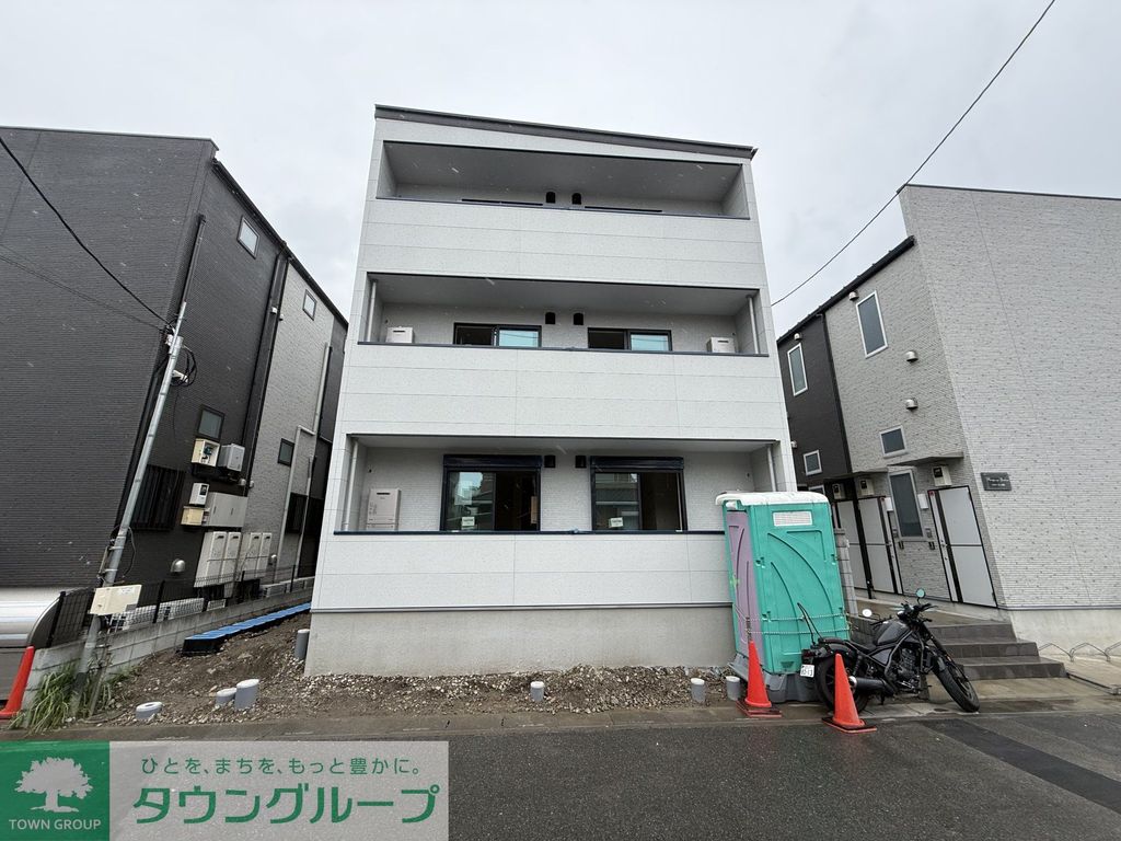 GRADUS八潮IIの居間写真