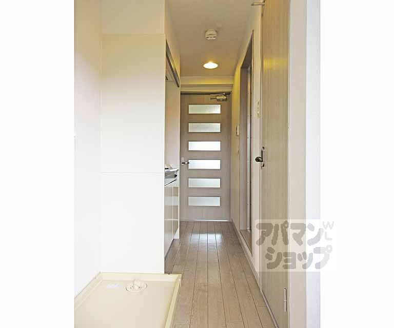 その他部屋・スペース　幅員の広い廊下です